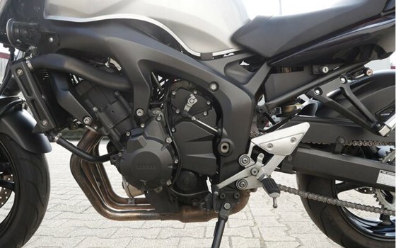 Gebrauchtmotorrad Yamaha FZ6 S2 - Bild 11