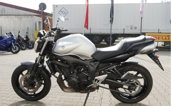 Gebrauchtmotorrad Yamaha FZ6 S2 - Bild 14