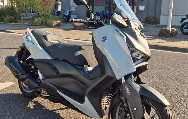 Yamaha XMAX 300 Tech MAX+