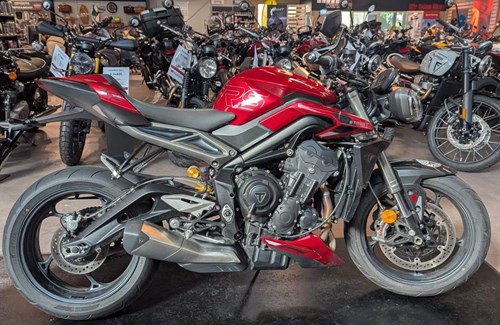 Gebrauchtmotorrad Triumph Street Triple 765 RS