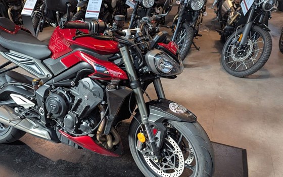 Gebrauchtmotorrad Triumph Street Triple 765 RS - Bild 2
