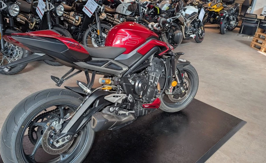 Angebot Triumph Street Triple 765 RS Bild 3: Angebot Triumph Street Triple 765 RS