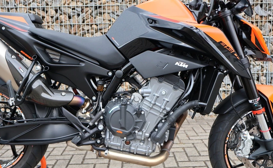 Angebot KTM 890 Duke Bild 13: Angebot KTM 890 Duke