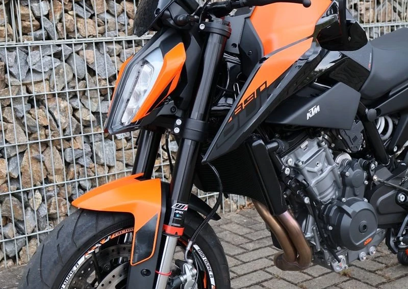 Angebot KTM 890 Duke Bild 2: Angebot KTM 890 Duke