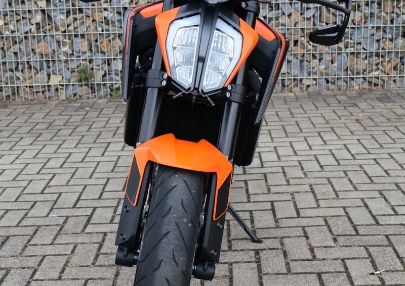 Angebot KTM 890 Duke Bild 5: Angebot KTM 890 Duke