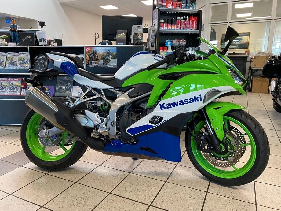Angebot Kawasaki Ninja ZX-4RR 40th Anniversary Edition Bild 1: Angebot Kawasaki Ninja ZX-4RR 40th Anniversary Edition