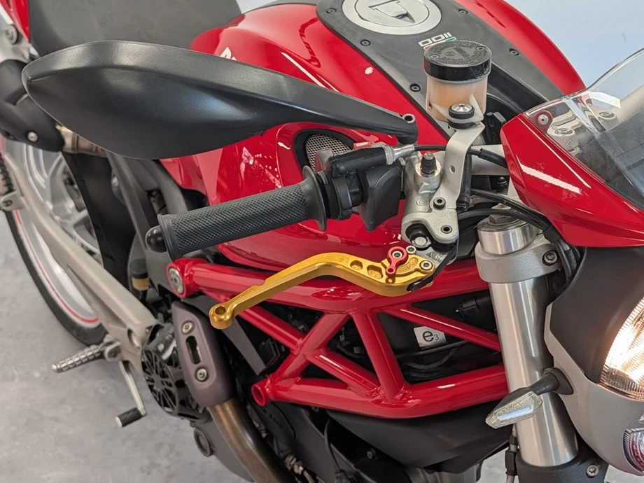Angebot Ducati Monster 1100 Bild 7: Angebot Ducati Monster 1100