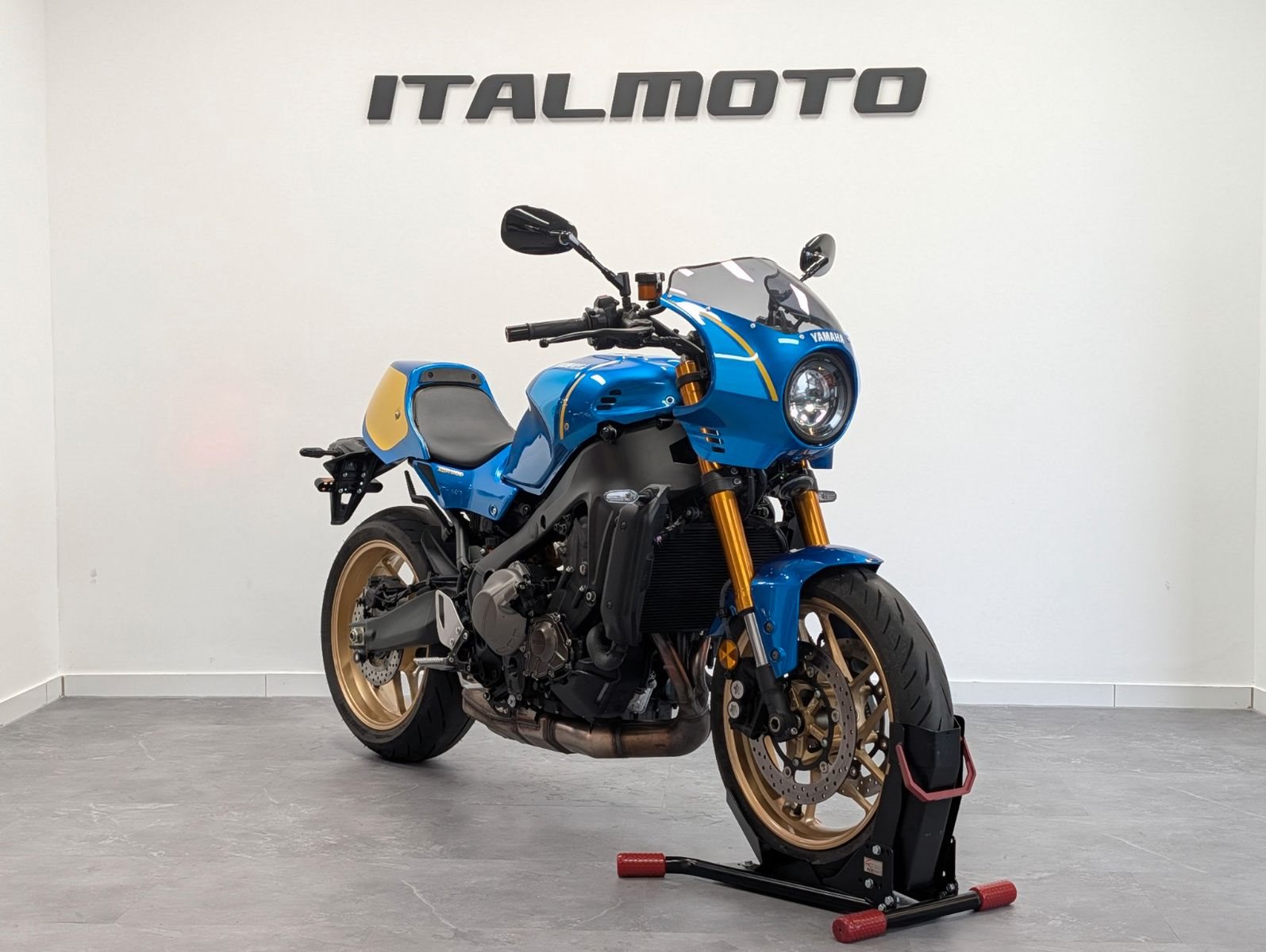 Yamaha XSR900