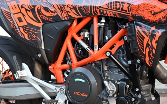Gebrauchtmotorrad KTM 690 SMC R - Bild 7