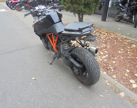 zum Vergrössern bitte anklicken!