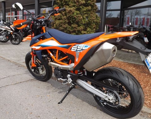 zum Vergrössern bitte anklicken!