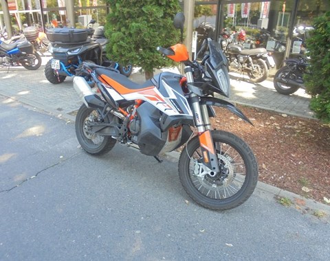 zum Vergrössern bitte anklicken!