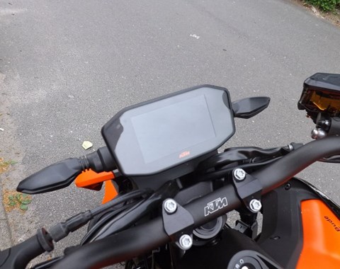 zum Vergrössern bitte anklicken!