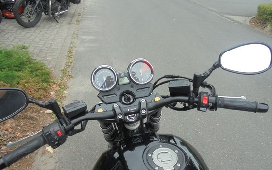 Gebrauchtmotorrad Yamaha XJR 1300 - Bild 4