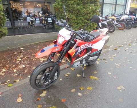 zum Vergrössern bitte anklicken!