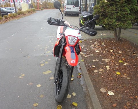 zum Vergrössern bitte anklicken!