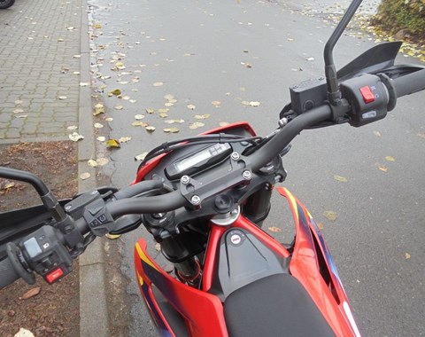 zum Vergrössern bitte anklicken!