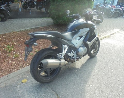 zum Vergrössern bitte anklicken!