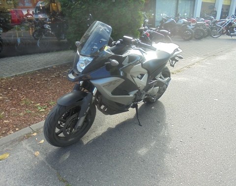 zum Vergrössern bitte anklicken!