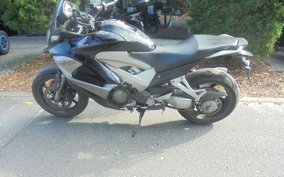 Gebrauchtmotorrad Honda VFR800X Crossrunner - Bild 9