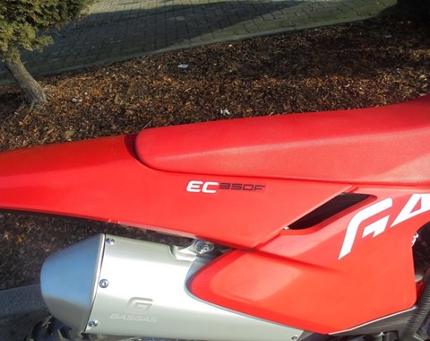 zum Vergrössern bitte anklicken!