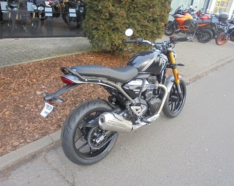 zum Vergrössern bitte anklicken!