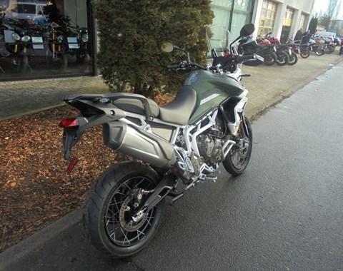 zum Vergrössern bitte anklicken!