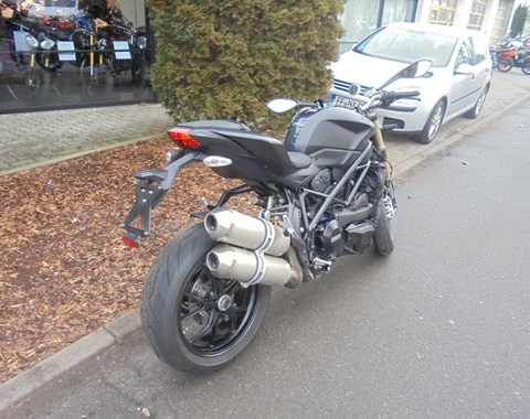 zum Vergrössern bitte anklicken!