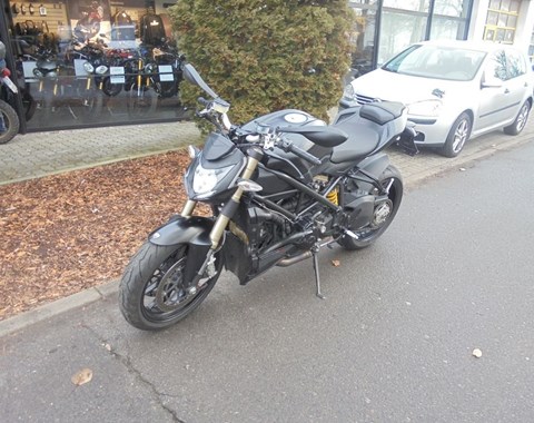 zum Vergrössern bitte anklicken!