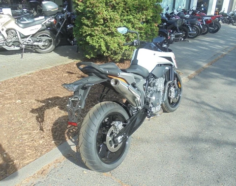 zum Vergrössern bitte anklicken!