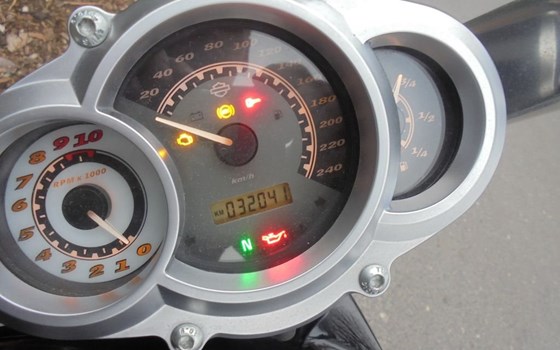 Gebrauchtmotorrad Harley-Davidson V-Rod Muscle VRSCF - Bild 8