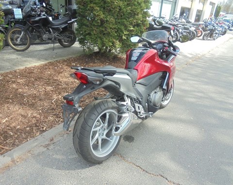 zum Vergrössern bitte anklicken!