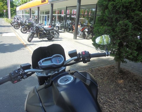 zum Vergrössern bitte anklicken!