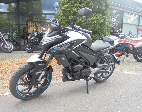 zum Vergrössern bitte anklicken!