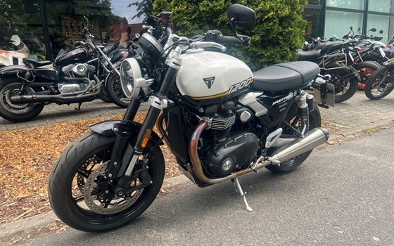 Gebrauchtmotorrad Triumph Speed Twin 1200 - Bild 6