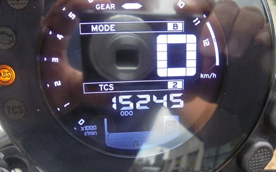 Gebrauchtmotorrad Yamaha XSR900 Abarth - Bild 7