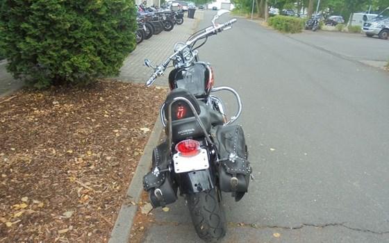 Gebrauchtmotorrad Honda VT1100 C Shadow - Bild 4