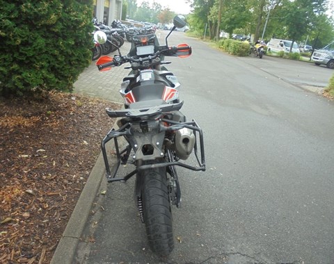 zum Vergrössern bitte anklicken!