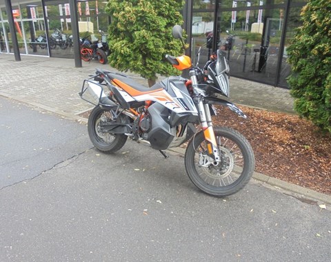 zum Vergrössern bitte anklicken!