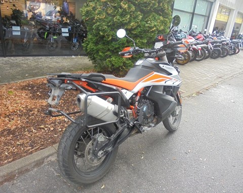 zum Vergrössern bitte anklicken!