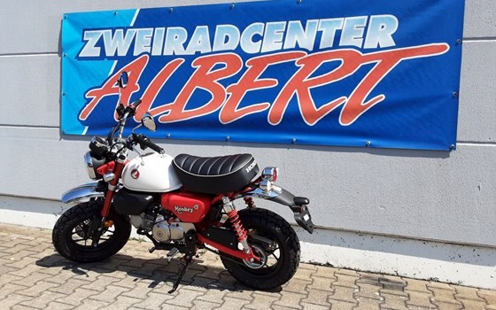 Gebrauchtmotorrad Honda Monkey 125 - Bild 3