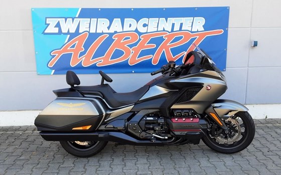 Gebrauchtmotorrad Honda GL 1800 Goldwing DCT - Bild 2