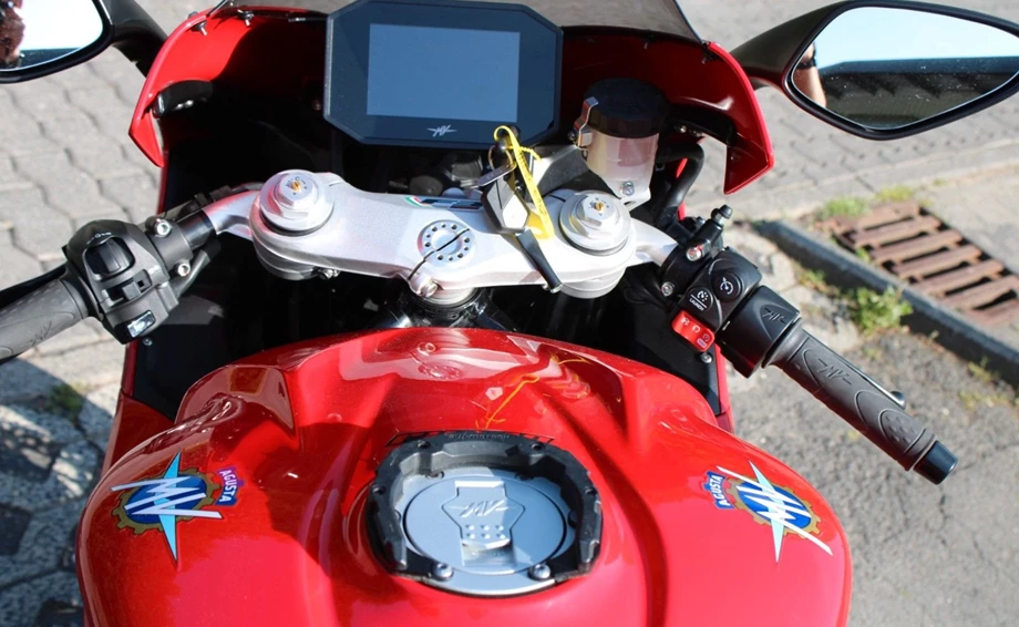 Angebot MV Agusta F3 800 Rosso Bild 16: Angebot MV Agusta F3 800 Rosso