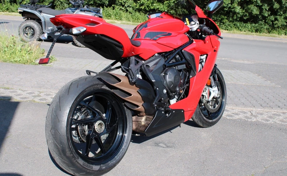 Angebot MV Agusta F3 800 Rosso Bild 4: Angebot MV Agusta F3 800 Rosso
