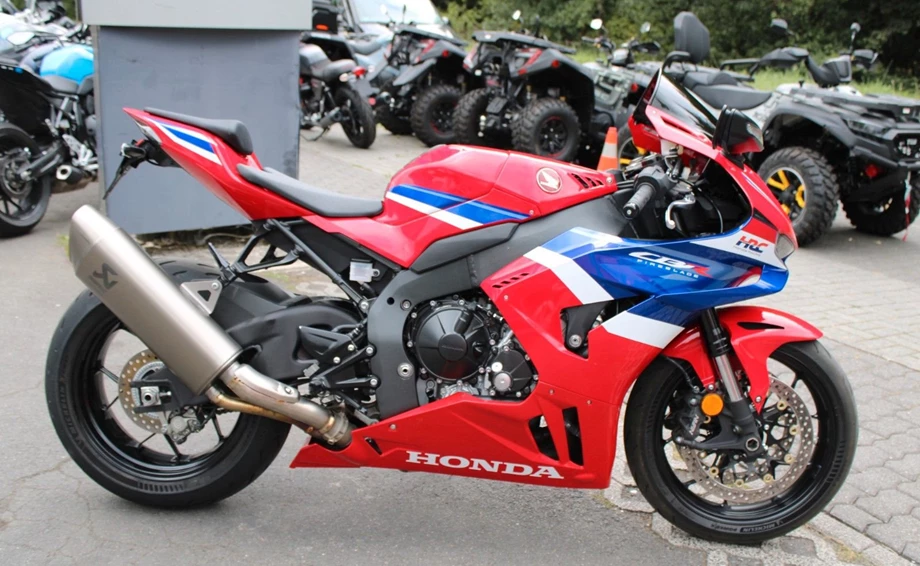 Angebot Honda CBR1000RR-R Fireblade Bild 16: Angebot Honda CBR1000RR-R Fireblade