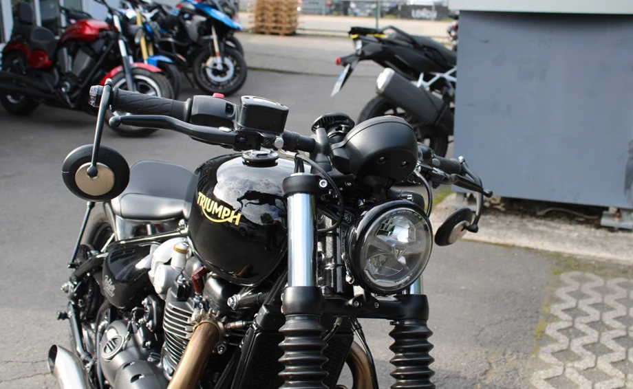 Angebot Triumph Bonneville Bobber Black Bild 12: Angebot Triumph Bonneville Bobber Black