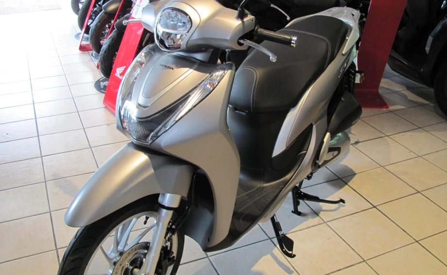 Angebot Honda SH125 Bild 2: Angebot Honda SH125