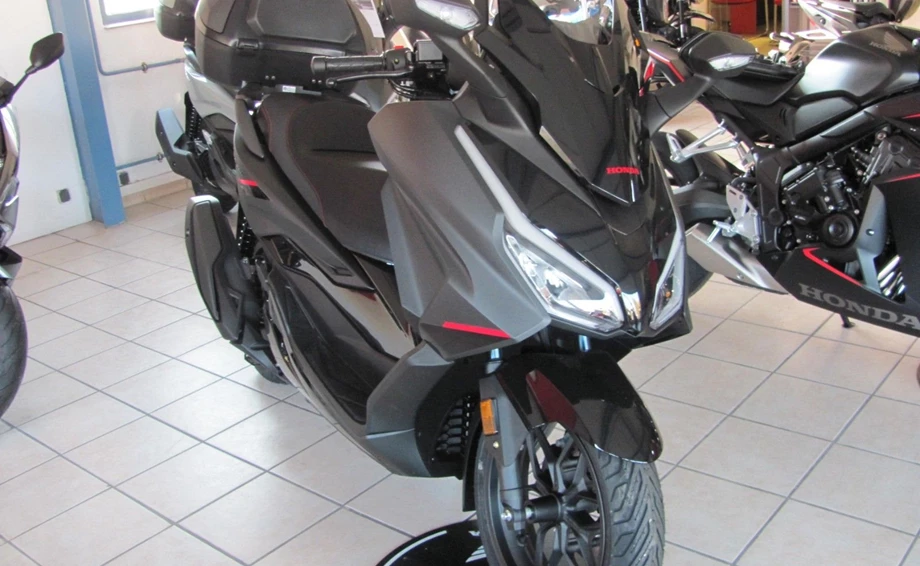 Angebot Honda Forza 125 Bild 3: Angebot Honda Forza 125