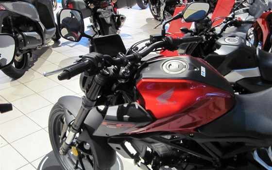 Neufahrzeug Honda CB125R - Bild 26