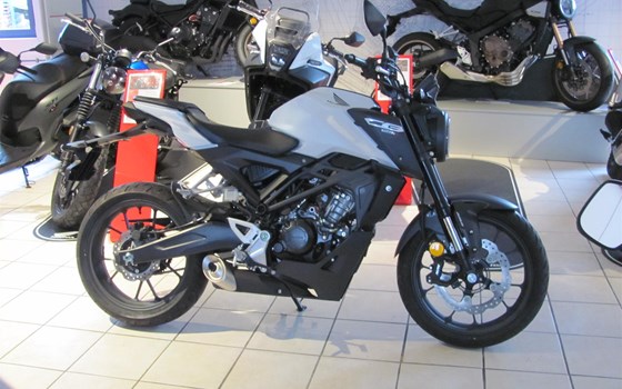 Neufahrzeug Honda CB125R - Bild 9